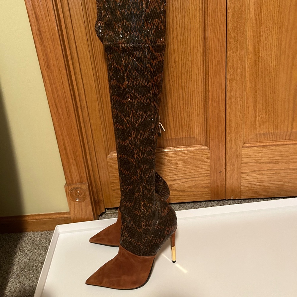 Woman’s shoes
